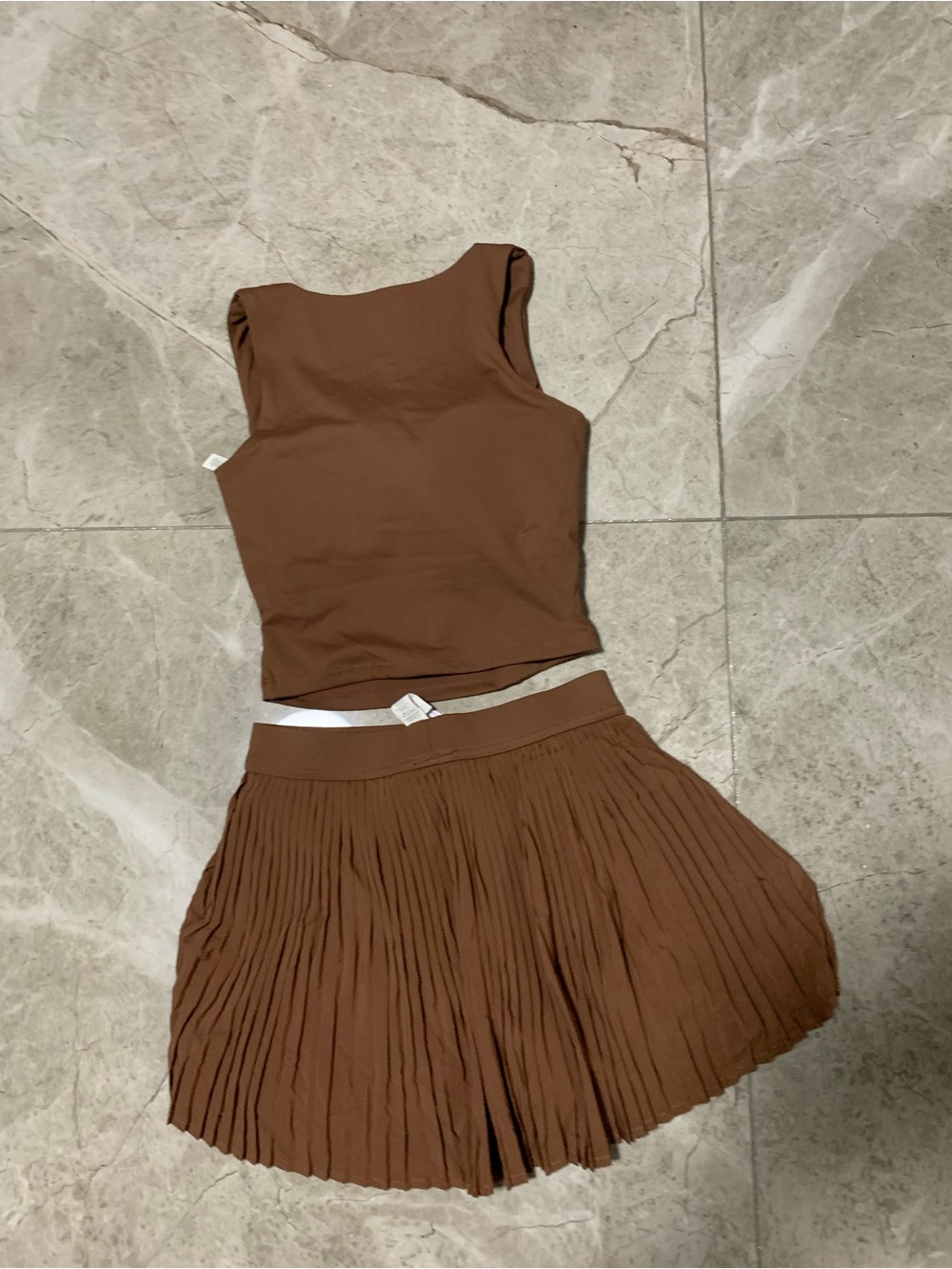 ALO Yoga Brown Pleated Skirt Set - Cropped Tank & Pleated Skirt - Picture 2 of 5